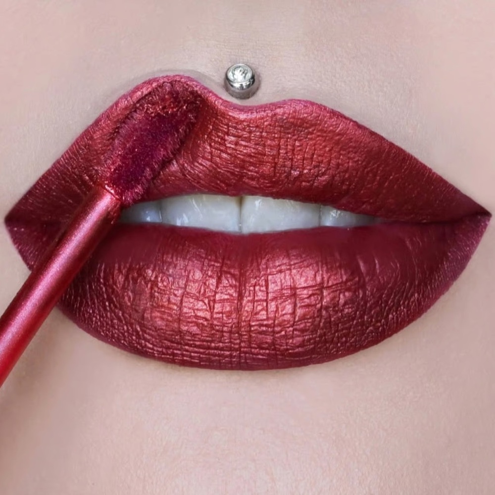 🎉Host Pick: Jeffree Star Mystery Stocking Velour Liquid Lipstick - Picture 1 of 1